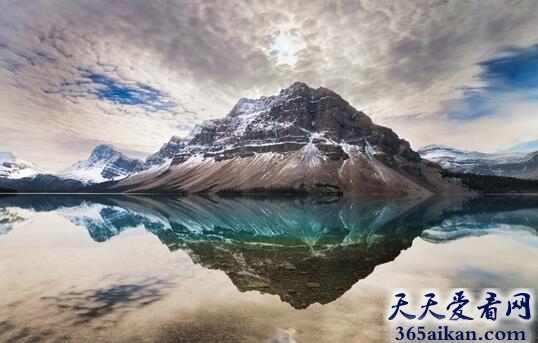 大气磅礴的意思是什么？大气磅礴的背景音乐欣赏