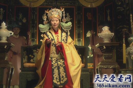 皇妃贾元春省亲时为何对顶撞自己的龄官如此包容？