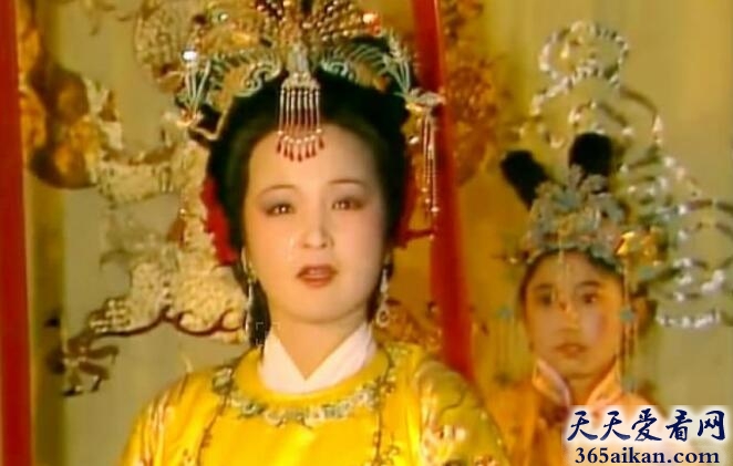 《红楼梦》揭秘：贾宝玉的姐姐贾元春皇妃为什么会失宠？