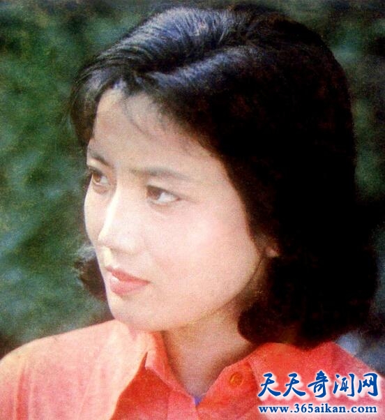 上世纪70年代末北影三朵花李秀明介绍！李秀明和王洪文是什么关系?