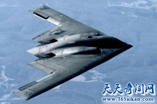 B-2重型隐形战略轰炸机2.jpg