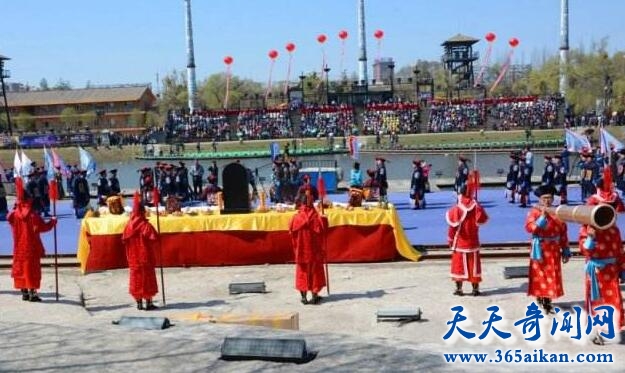 满族祭祖大典，完全按照皇帝祭祖模式举行！