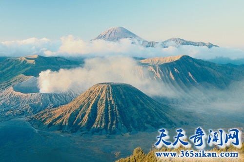 世界末日级别的超级火山，黄石公园超级火山可能毁灭世界！