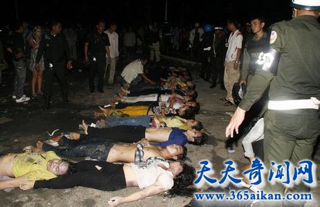 令人无赖的踩踏事件，柬埔寨踩踏事件致使多人死亡！