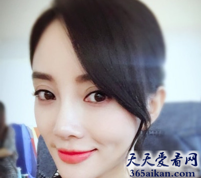 细数中国娱乐圈十大酒窝美女是哪些？让您身陷酒窝不可自拔！