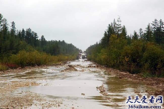 盘点全球最险恶的公路有哪些？动不动就车毁人亡！！！