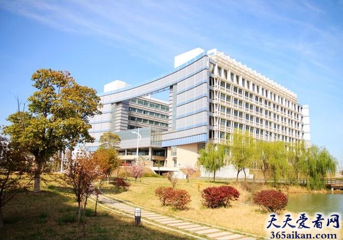 安徽财经大学.jpg