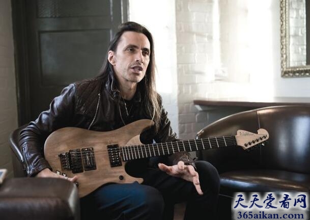 Nuno Bettencourt.jpg