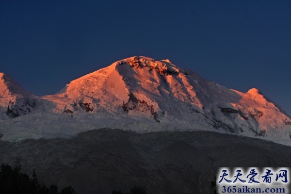 世界上最高的火山在哪？世界上最高的火山图案片赏析