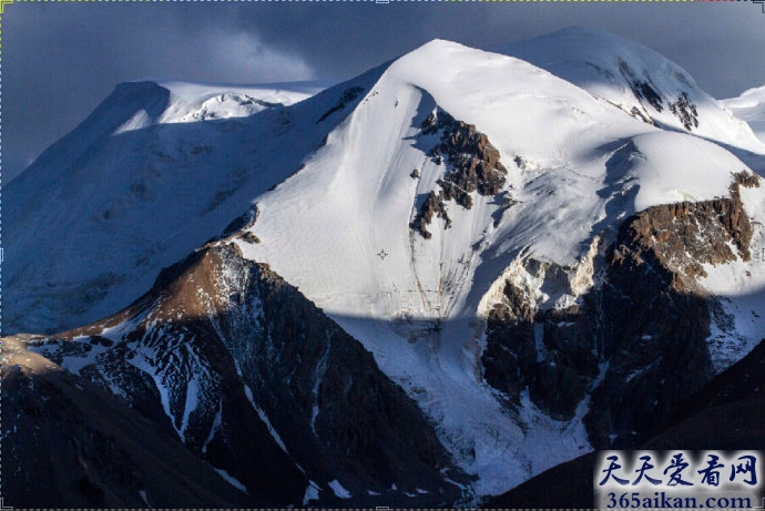 盘点中国最美的十大雪山有哪些？中国最美的十大雪山介绍