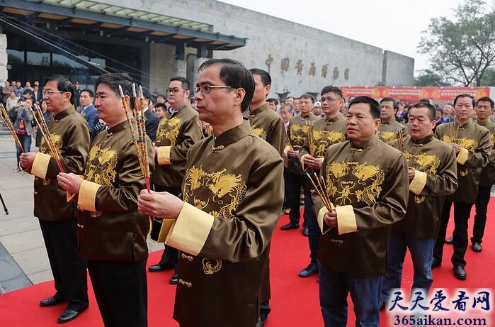 梦见上香祭拜好不好？