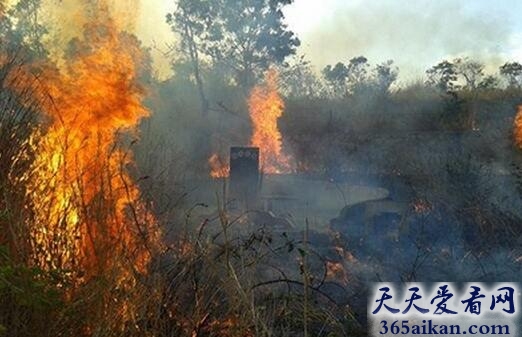 梦见墓地着火预示什么？梦见墓地着火好不好？