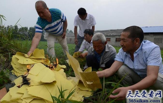 梦见坟墓烧纸好不好？梦见坟墓烧纸会怎么样？