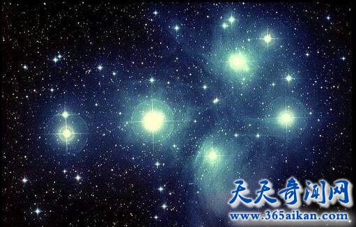 比太阳还大的蓝巨星，探索宇宙生命我们要避开蓝巨星！